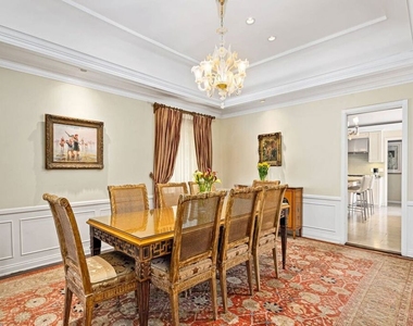 511 N Bristol Avenue - Photo Thumbnail 8