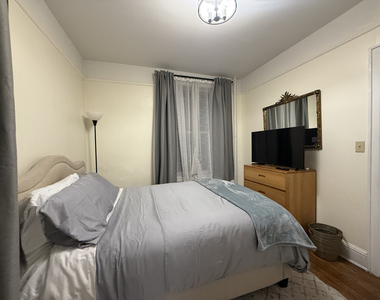 38-38 29th Street - Photo Thumbnail 3