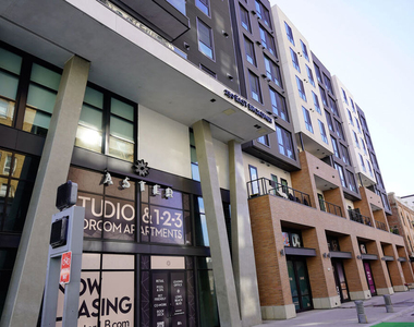 250 E Broadway - Photo Thumbnail 38