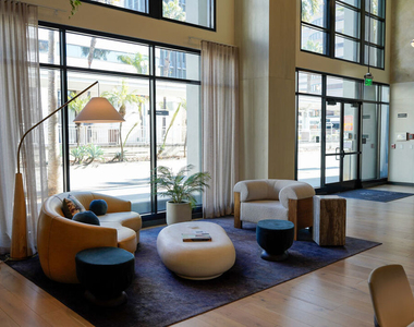 250 E Broadway - Photo Thumbnail 23