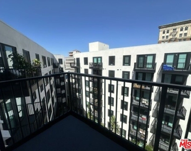 250 E Broadway - Photo Thumbnail 21
