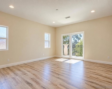 1657 Coronado Avenue - Photo Thumbnail 12