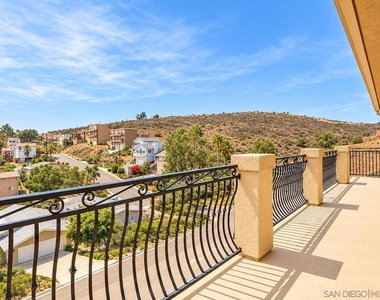 1657 Coronado Avenue - Photo Thumbnail 13
