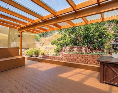 1657 Coronado Avenue - Photo Thumbnail 29