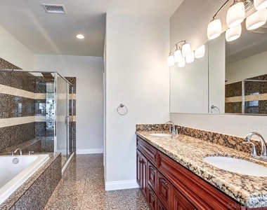 1657 Coronado Avenue - Photo Thumbnail 11