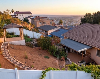 1657 Coronado Avenue - Photo Thumbnail 27