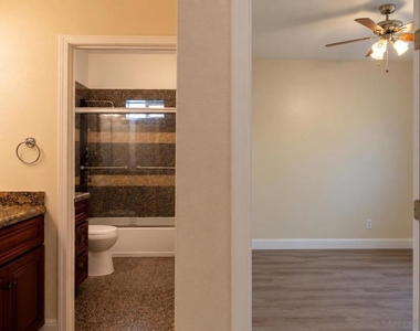 1657 Coronado Avenue - Photo Thumbnail 25