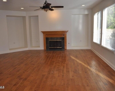 1596 Blue Canyon Street - Photo Thumbnail 7