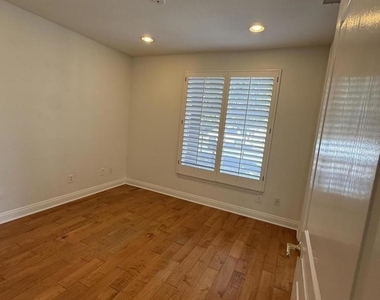 1596 Blue Canyon Street - Photo Thumbnail 11