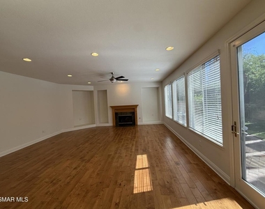 1596 Blue Canyon Street - Photo Thumbnail 8