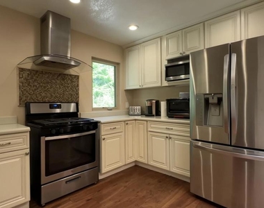 2292 Hillsbury Road - Photo Thumbnail 6