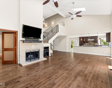 3805 Mainsail Circle - Photo Thumbnail 8