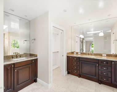 3805 Mainsail Circle - Photo Thumbnail 19