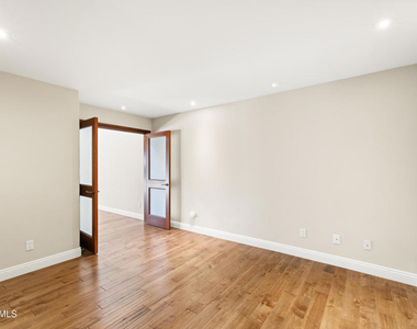 3805 Mainsail Circle - Photo Thumbnail 14