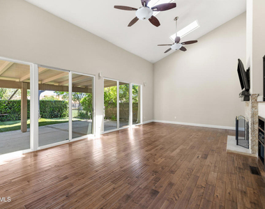3805 Mainsail Circle - Photo Thumbnail 6