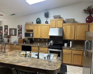 49720 Lincoln Drive - Photo Thumbnail 5