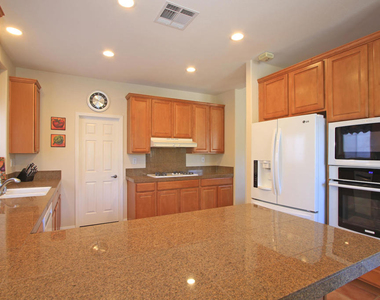 44441 Silver Canyon Lane - Photo Thumbnail 19