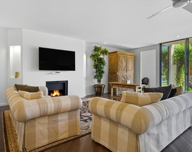 900 Island Drive - Photo Thumbnail 4