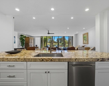 900 Island Drive - Photo Thumbnail 11