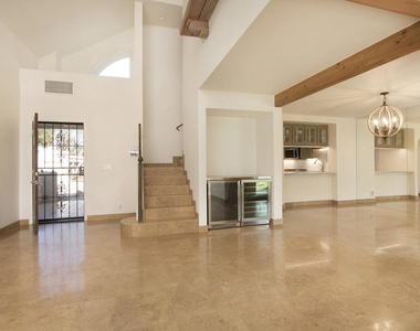 73318 Shadow Mountain Drive - Photo Thumbnail 9
