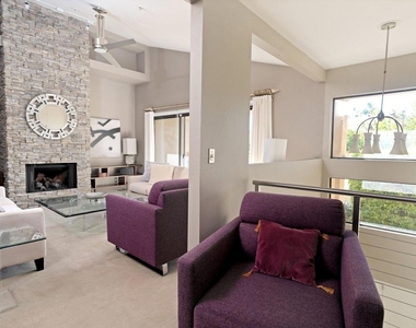 943 Village Square S - Photo Thumbnail 6