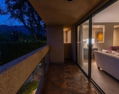 943 Village Square S - Photo Thumbnail 10