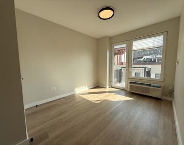 1582 Fulton Street - Photo Thumbnail 6
