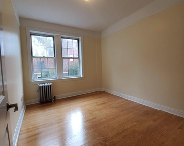West 13th Street - Photo Thumbnail 2