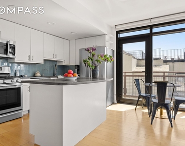 Tiffany Place - Photo Thumbnail 1