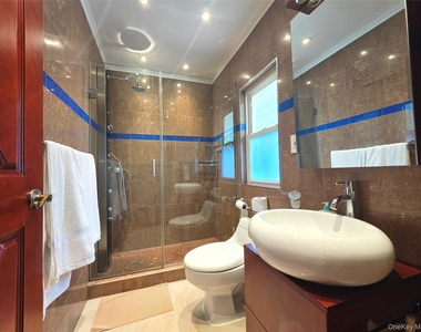 9051 52nd Avenue - Photo Thumbnail 6