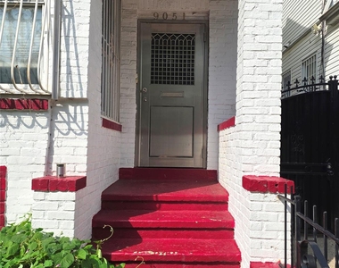 9051 52nd Avenue - Photo Thumbnail 7