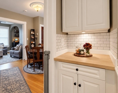 2 Linwood Avenue - Photo Thumbnail 14