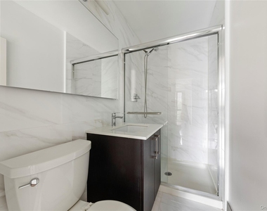 43-12 214 Place - Photo Thumbnail 7