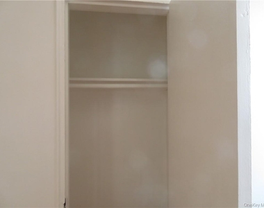 101 Carpenter Avenue - Photo Thumbnail 14