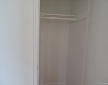 101 Carpenter Avenue - Photo Thumbnail 13