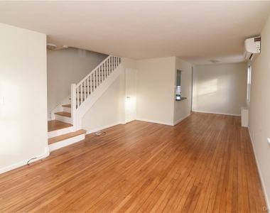 101 Carpenter Avenue - Photo Thumbnail 3