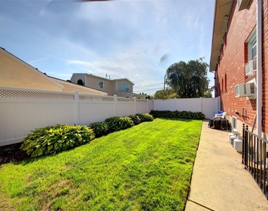 870 Garfield Street - Photo Thumbnail 18