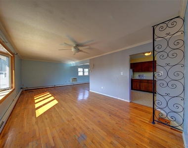 870 Garfield Street - Photo Thumbnail 2