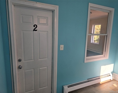 127 W Parmenter Street - Photo Thumbnail 3