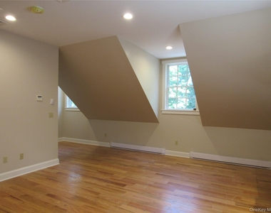 193 Stony Bar Road - Photo Thumbnail 4