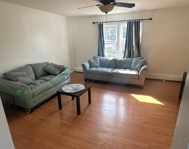 133 Marie Street - Photo Thumbnail 4