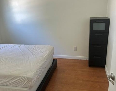 133 Marie Street - Photo Thumbnail 9