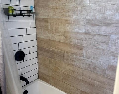 133 Marie Street - Photo Thumbnail 5
