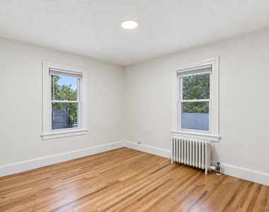 54 Ogden Street - Photo Thumbnail 9