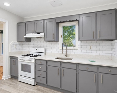 54 Ogden Street - Photo Thumbnail 4