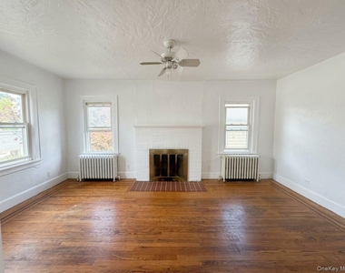 122 Greenvale Avenue - Photo Thumbnail 15