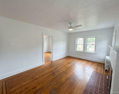 122 Greenvale Avenue - Photo Thumbnail 9