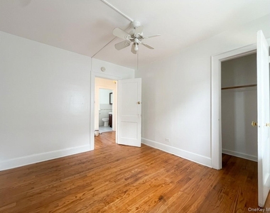 122 Greenvale Avenue - Photo Thumbnail 21