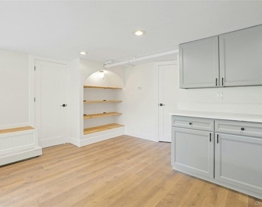 12 Shadyside Avenue - Photo Thumbnail 28