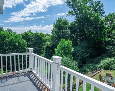 12 Shadyside Avenue - Photo Thumbnail 16